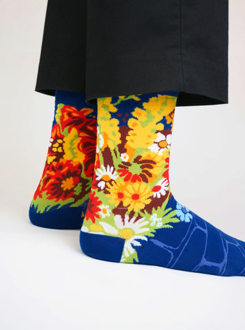 Charley Toorop - Vase with Flowers against a Wall